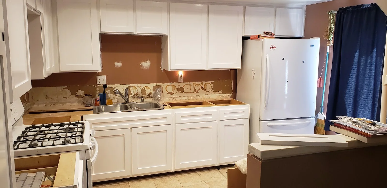 Expert Handyman — Cleaning & Handyman in Mission Viejo, CA