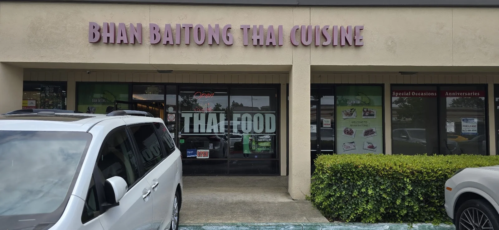Bhan Baitong — Asian Food in Lake Forest, CA